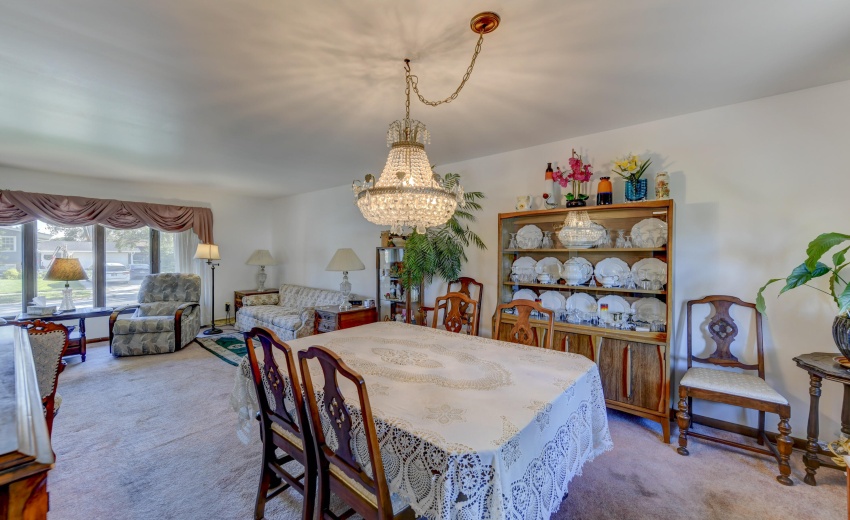 9500 Lilac Drive-12