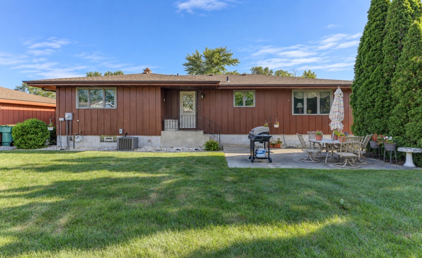 9500 Lilac Drive-5