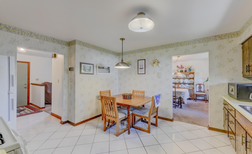 9500 Lilac Drive-16